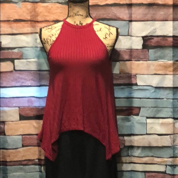 Rue21 Tops - Burgundy Rue 21 Top.                           092